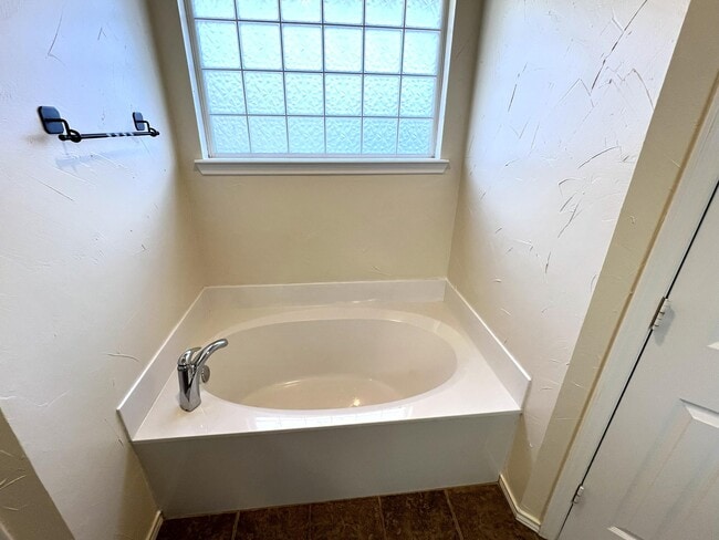 Building Photo - 1707 76th St