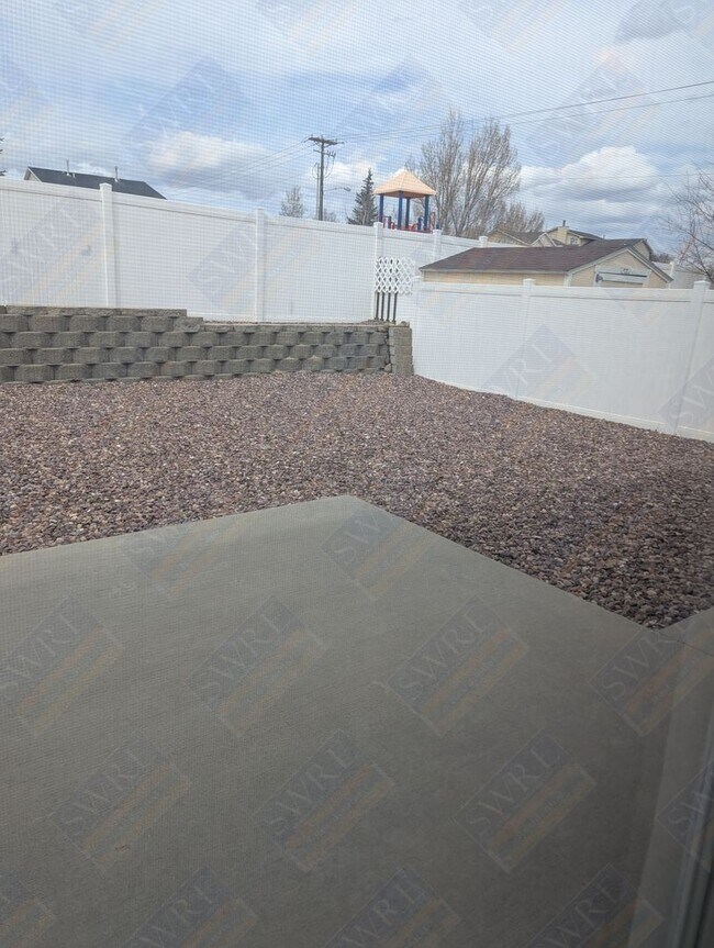 Building Photo - Available Now! Call 307.219.4881 to tour this property today!