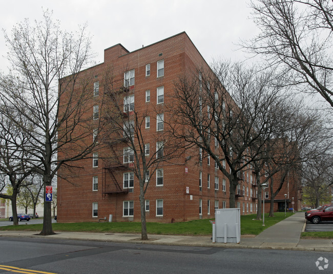 Primary Photo - Tysens Park Apartments