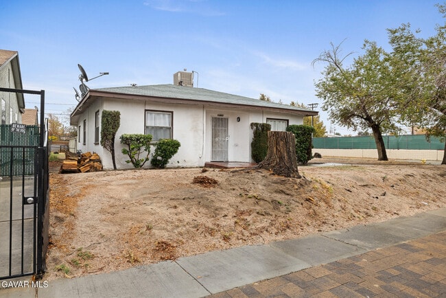 Building Photo - 45104 Date