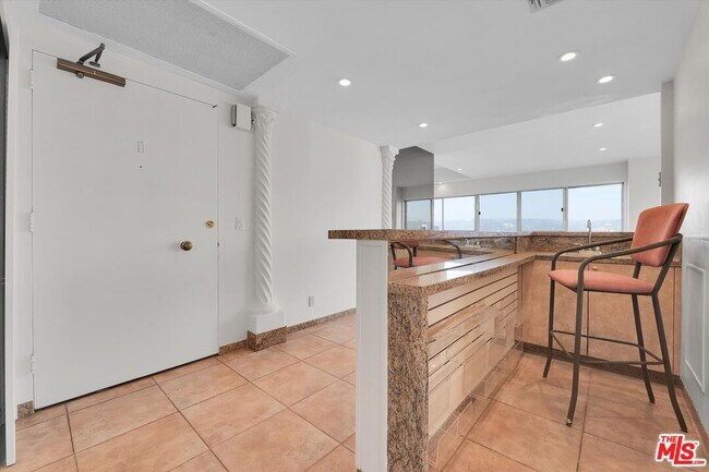 Building Photo - 10701 Wilshire Blvd