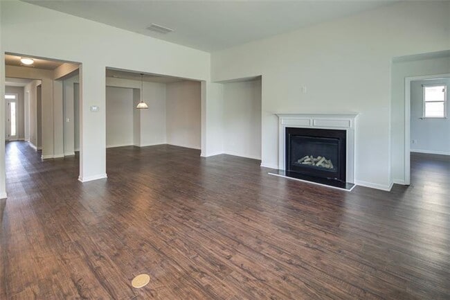 Building Photo - 5245 Echos Cove