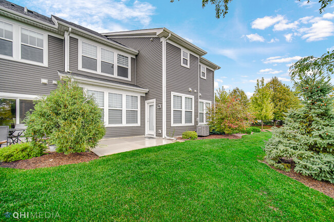 Building Photo - 597 Watercress Dr