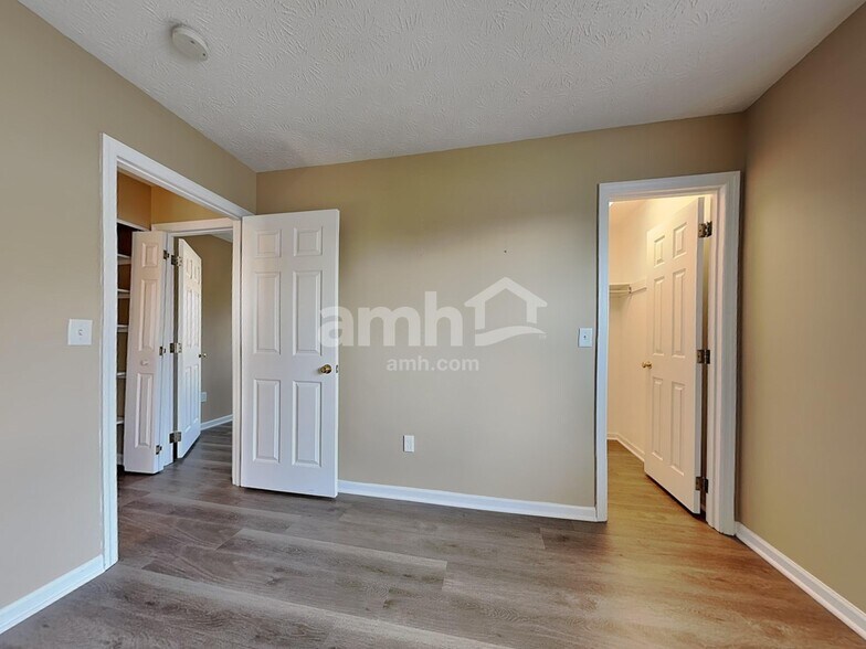 Building Photo - 6957 Spring Farm Ct