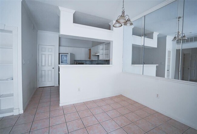 Building Photo - 1330 Old Spanish Trl
