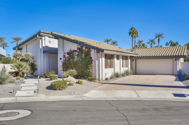 Building Photo - 37723 Peacock Cir
