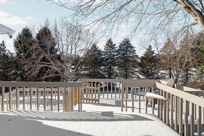 Building Photo - 9434 Neal Rd