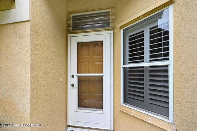 Building Photo - 102 Caledonia Dr