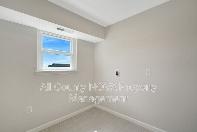 Building Photo - 438 N Armistead St