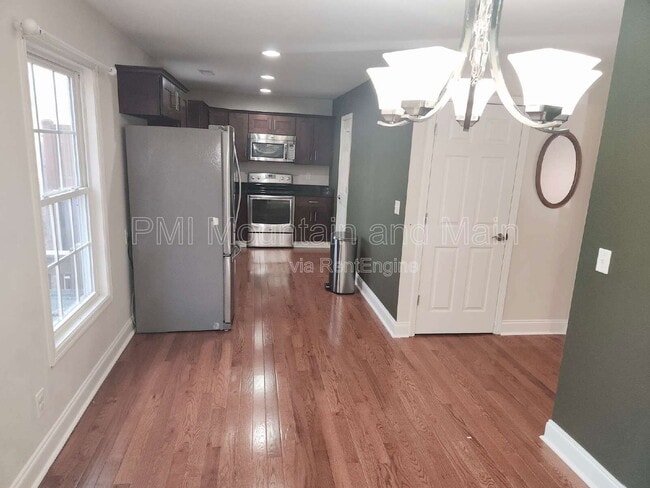 Building Photo - 52 Kirby Rd