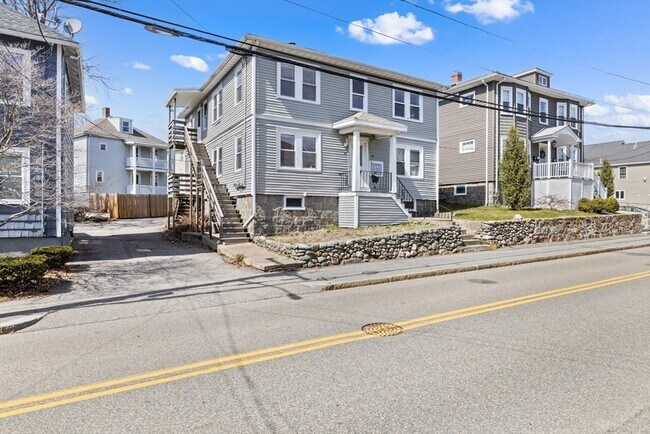 Building Photo - 20-22 Sumner St