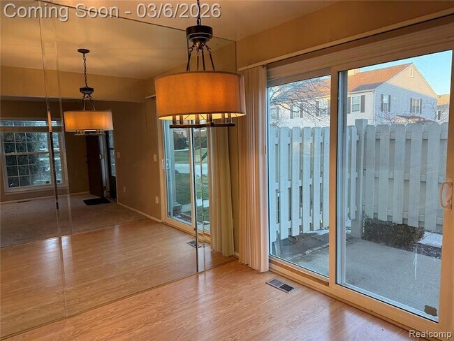 Building Photo - 44585 N Bunker Hill Dr