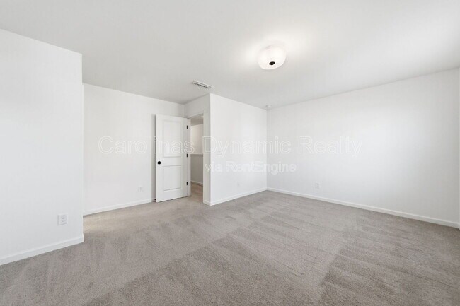 Building Photo - 11936 Basking Dr