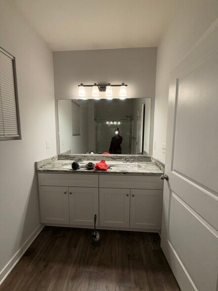 Building Photo - 2606 Middle Ave