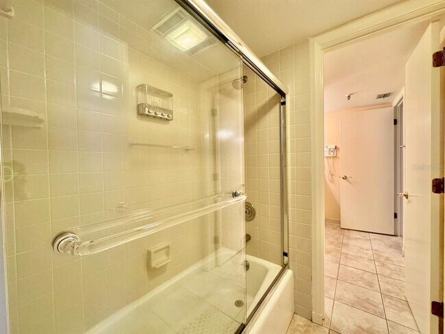 Building Photo - 5950 Pelican Bay Plaza S