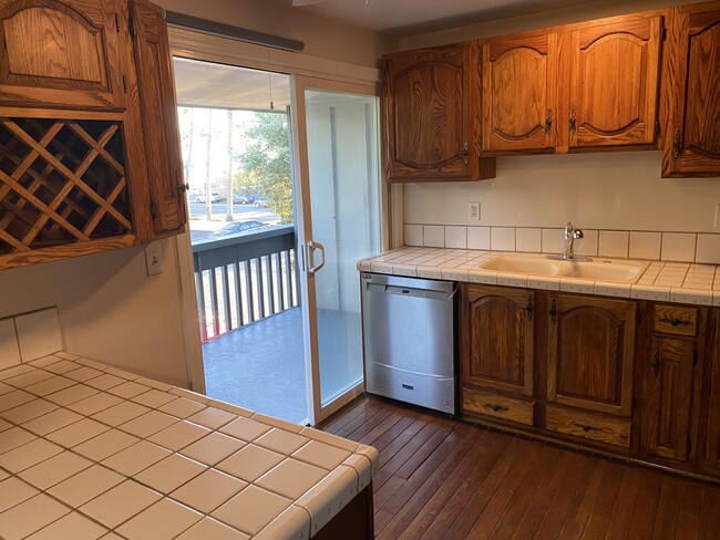 Kitchen - 17142 Pacific Coast Hwy