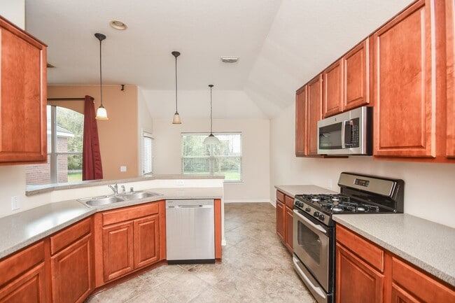 Building Photo - 9004 Sunrise Trail