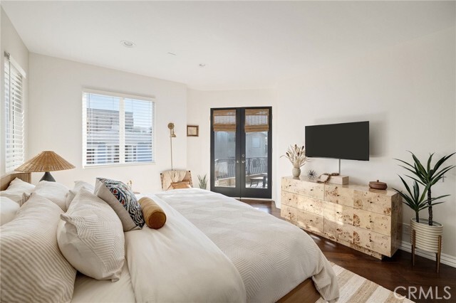 Building Photo - 229 23rd St