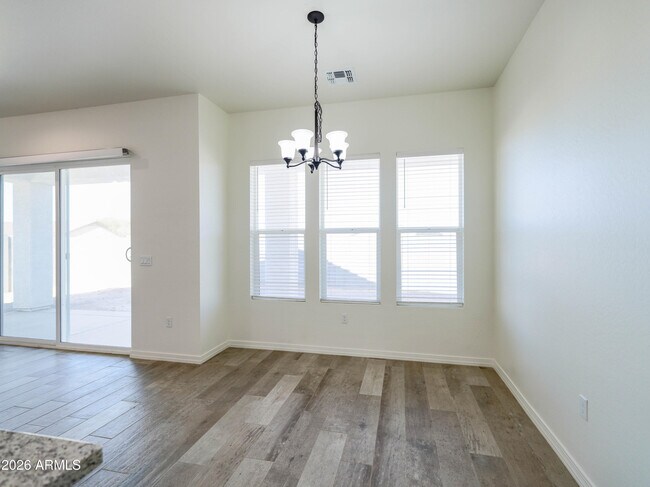 Building Photo - 11000 Cove Dr