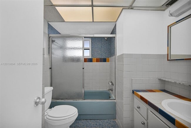 Building Photo - 1075 NE Miami Gardens Dr