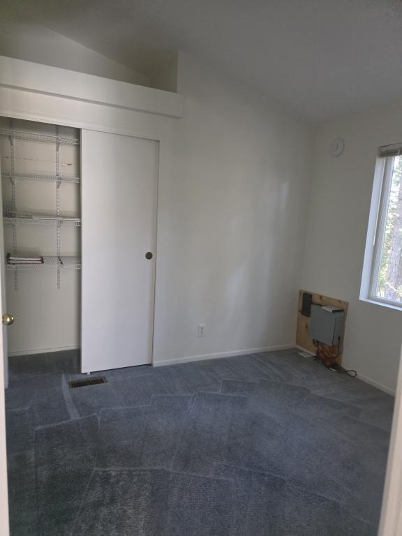 Building Photo - 11020 N Applegate Rd