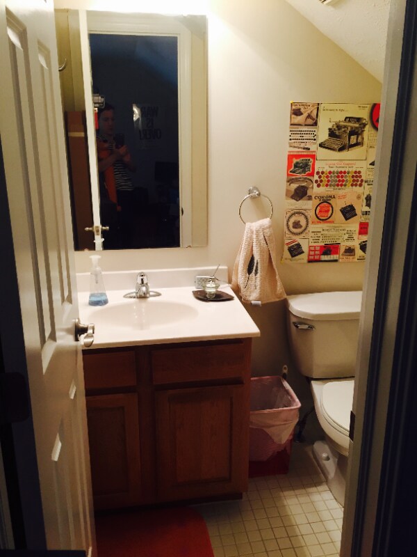 Building Photo - 152 Hallock St