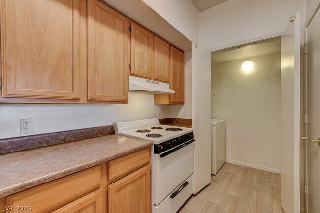 Building Photo - 45 Maleena Mesa St