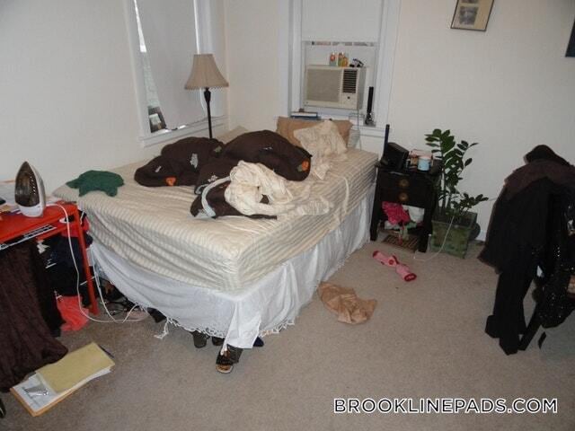 Building Photo - 1223 Beacon St