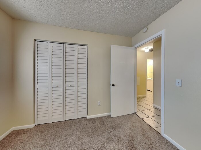 Building Photo - 216 Carla Ann Ct