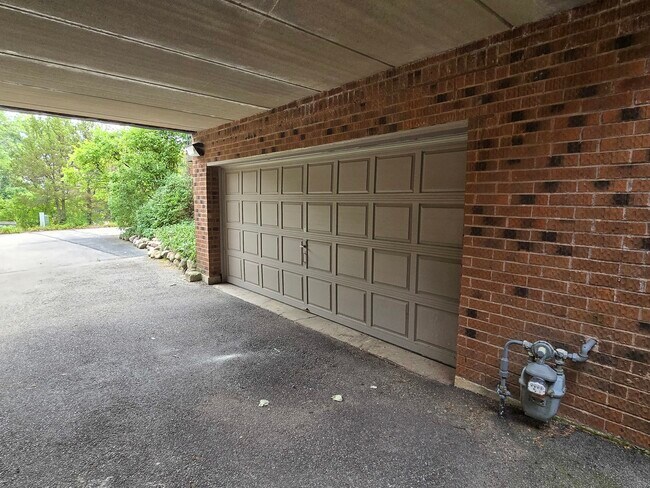 Building Photo - 1111 S Waukegan Rd