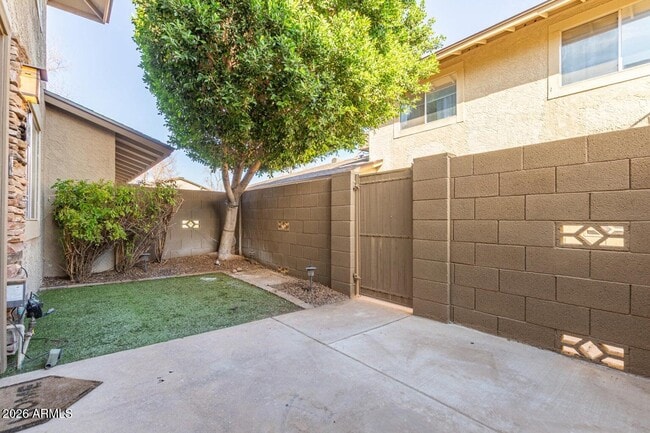 Building Photo - 8525 E Belleview St