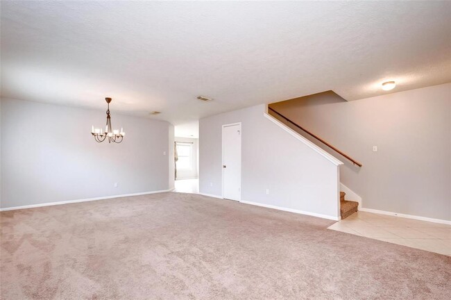 Building Photo - 12654 Pine Bush Dr