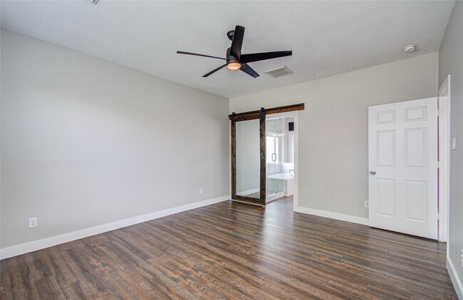 Building Photo - 6814 Summer Bridge Ln