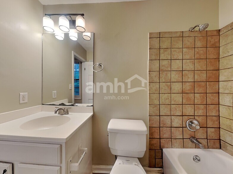 Building Photo - 3182 Fireplace Trl