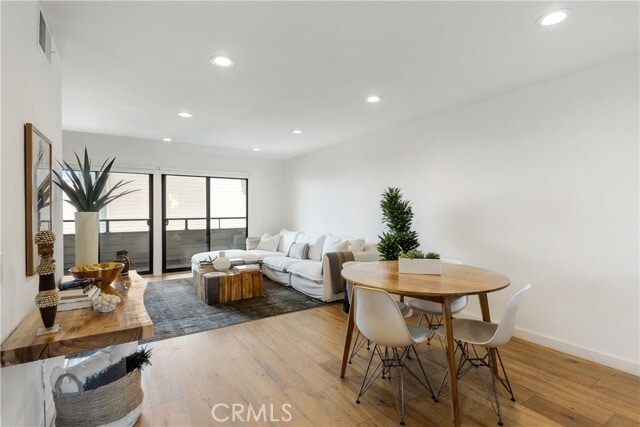 Building Photo - 439 Camino de las Colinas