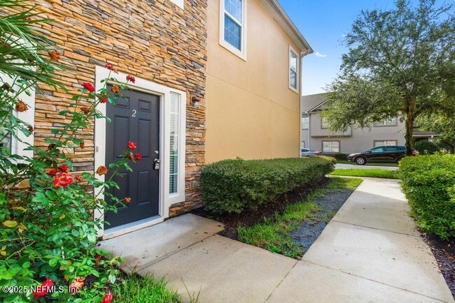 Building Photo - 7202 Deerfoot Cir