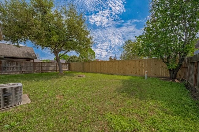 Building Photo - 4811 Tracemeadow Dr