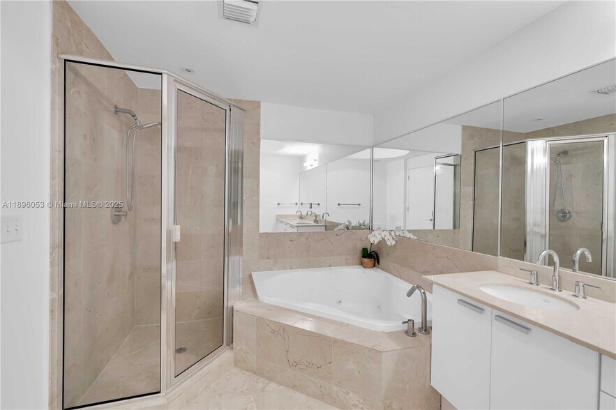 Building Photo - 3131 NE 188th St