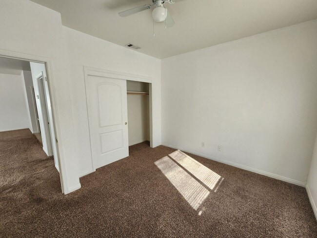 Building Photo - 8536 Aspen Ave
