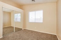 Building Photo - 1061 E Segovia Dr