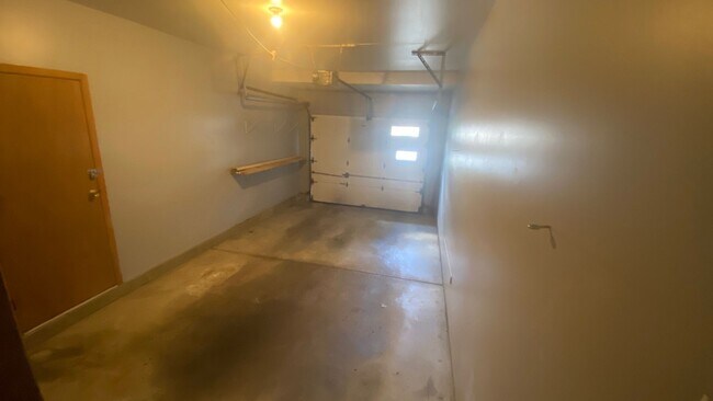 Building Photo - 1125 Sagecrest Dr