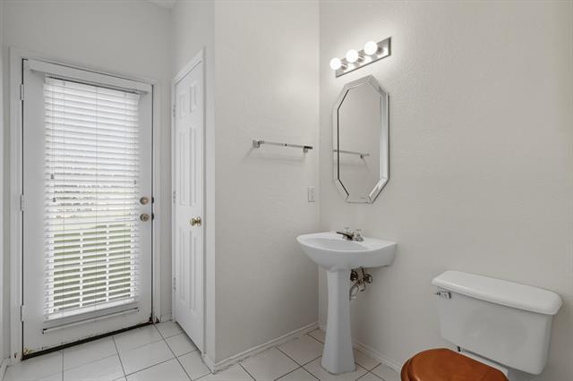 Building Photo - 7875 Parkmount Ct