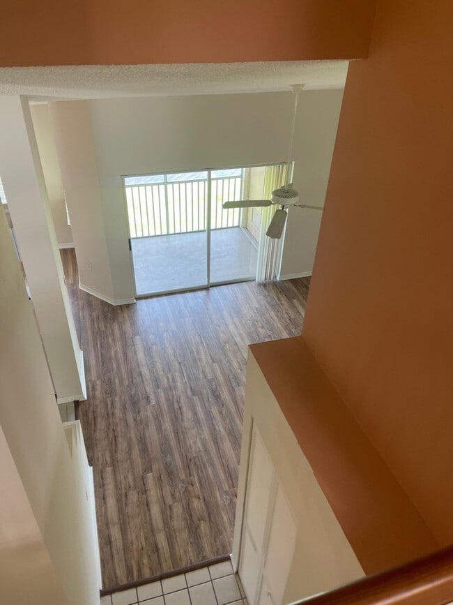 Building Photo - 6202 Glenmoor Dr