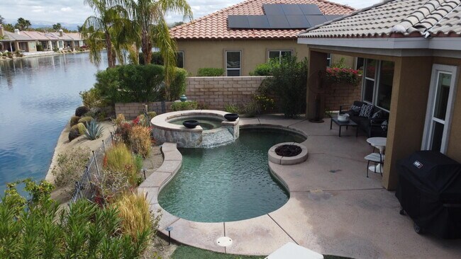 Building Photo - 6 Loch Ness Lake Ct