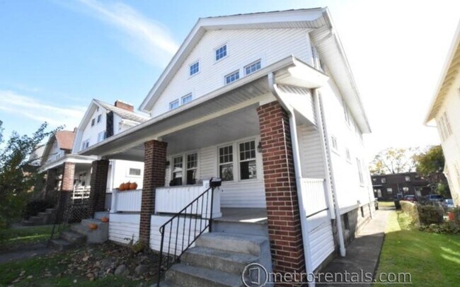 Building Photo - 87-89 W California Avenue