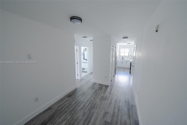 Building Photo - 3417 NW 22nd Ave