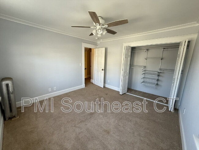 Building Photo - 86 School St