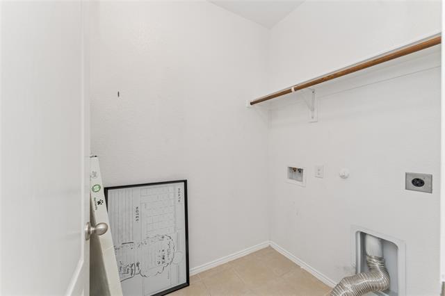 Building Photo - 9108 Blackstone Dr