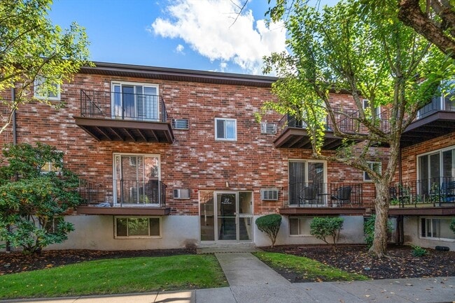 Building Photo - 23 Westgate Rd