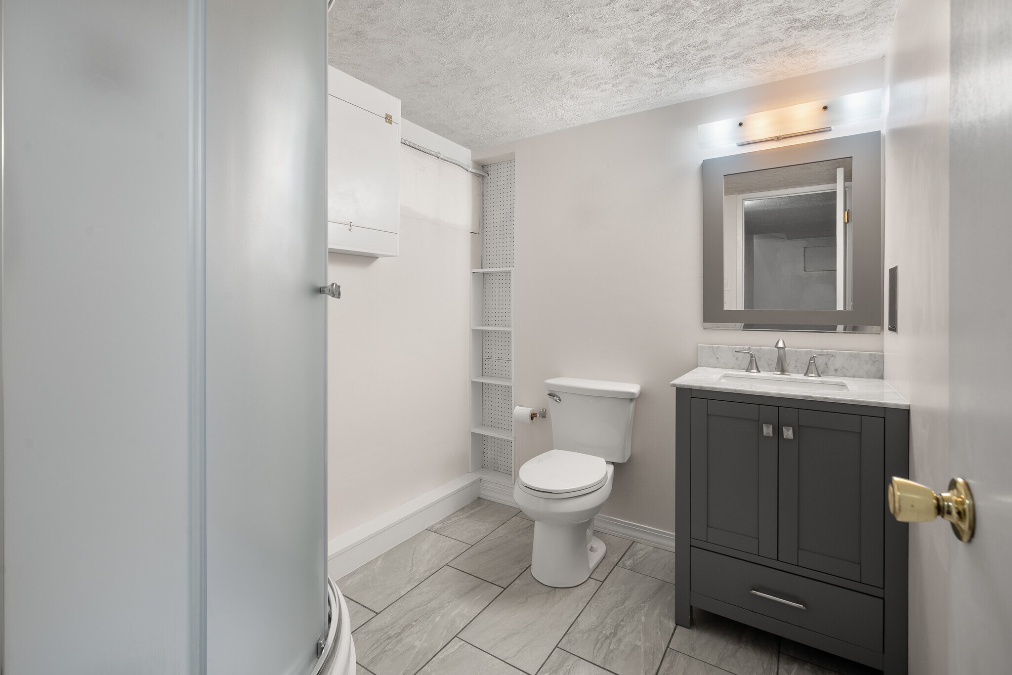 Building Photo - 6028 N Lincoln St